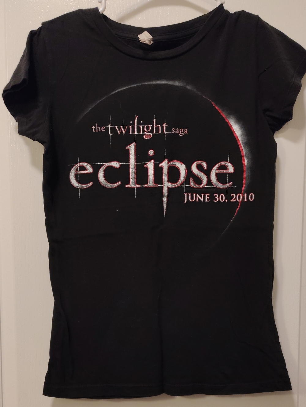 Twilight Saga Eclipse Black Graphic Tee - Women's Short Sleeve